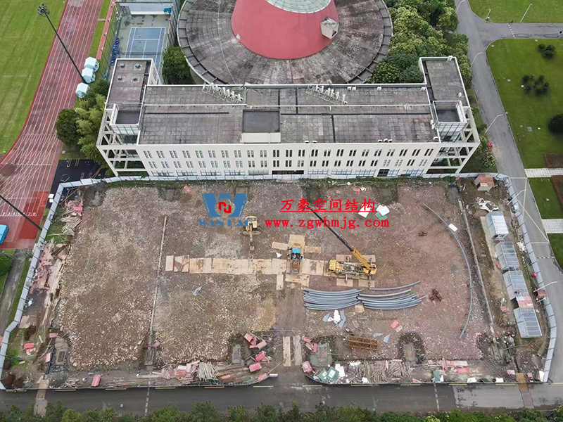 運(yùn)動(dòng)場(chǎng)膜結(jié)構(gòu) 運(yùn)動(dòng)場(chǎng)膜結(jié)構(gòu)