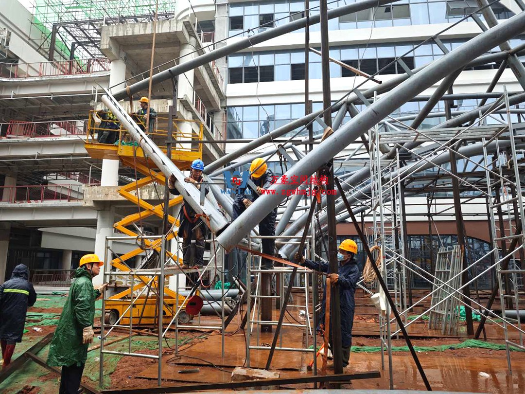 海南醫學院第一附屬醫院江東新院區連廊天幕順利完工