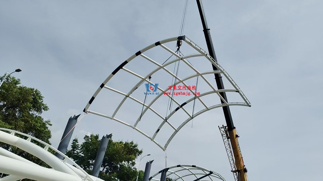 全面加速建設，創建優質精品工程