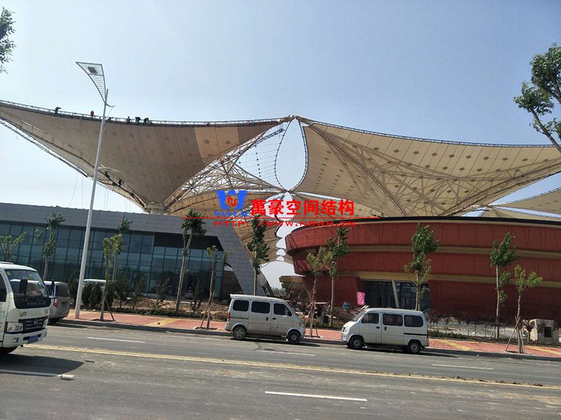 什么是膜結構屋面？PTFE膜結構屋面有哪些特點優勢？