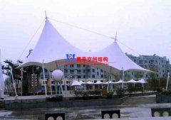 膜結(jié)構(gòu)遮陽(yáng)棚工程是什么？有哪些優(yōu)勢(shì)和特點(diǎn)？