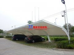 膜結(jié)構(gòu)小轎車車棚有幾種分類？私家車車棚膜結(jié)構(gòu)有哪幾種？